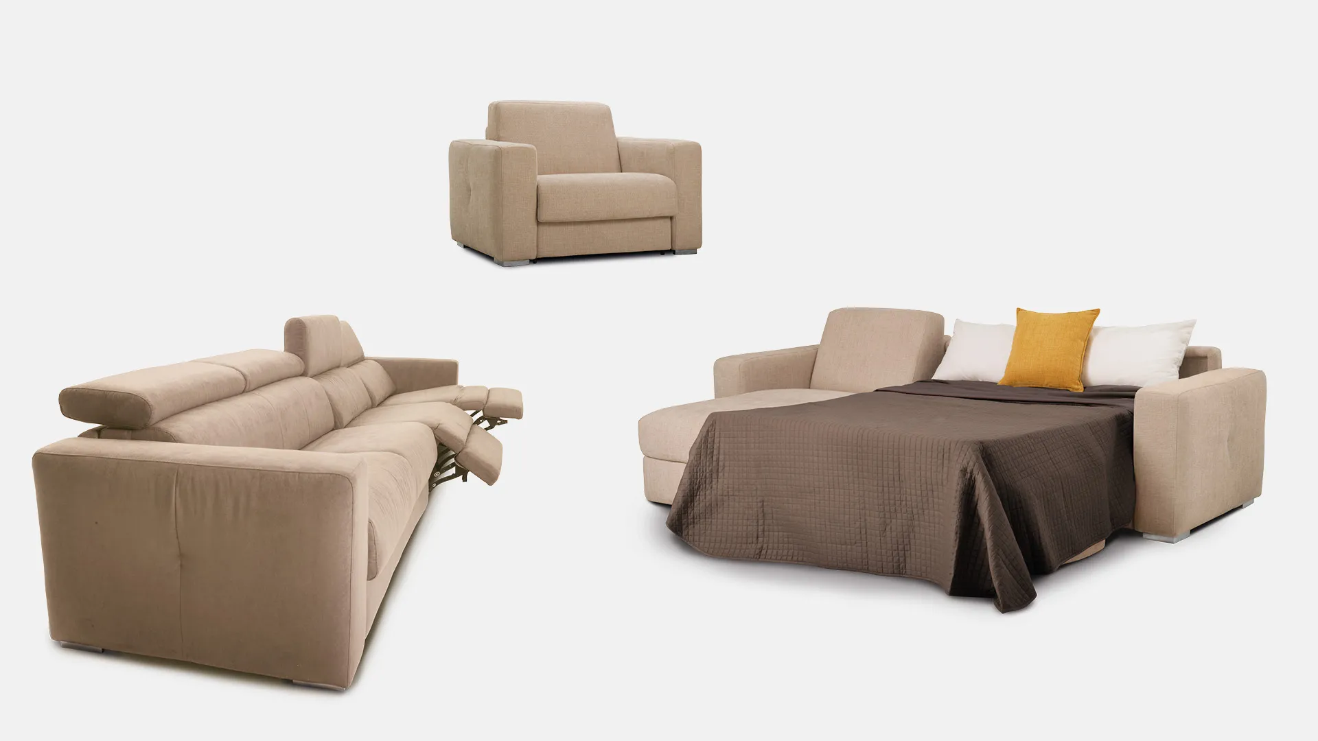 Divano Stella Aerre Divani beige in versione relax, poltrona e letto aperto, su fondo grigio