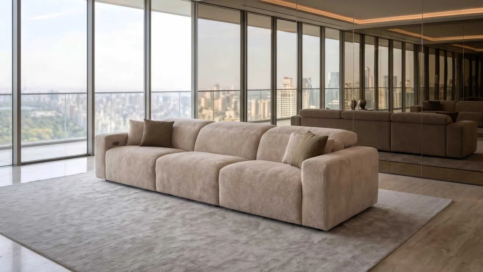 Divano Hero Binomi in un living con vista sulla città