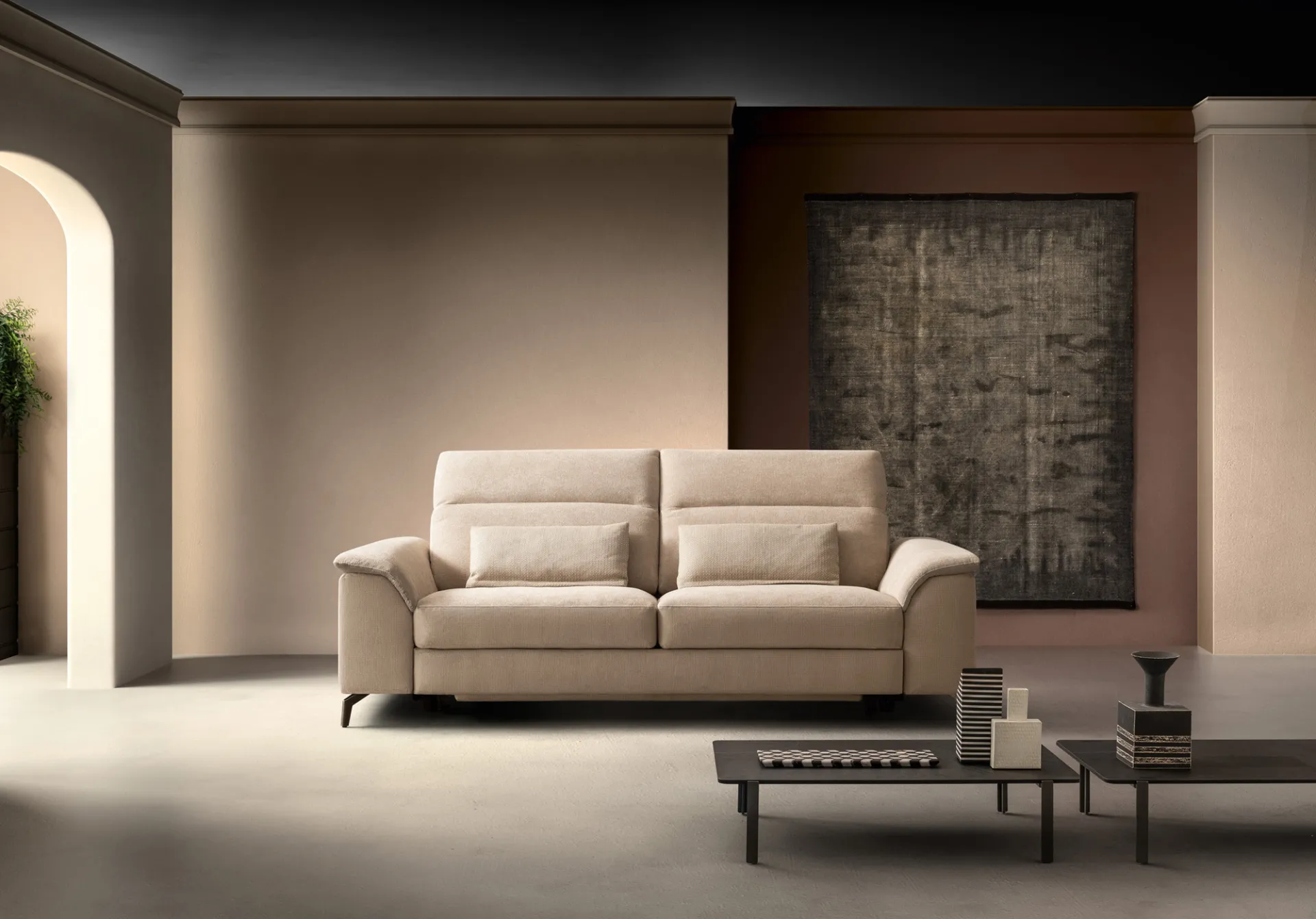 Divano relax Space Vision Samoa due posti beige con braccioli svasati