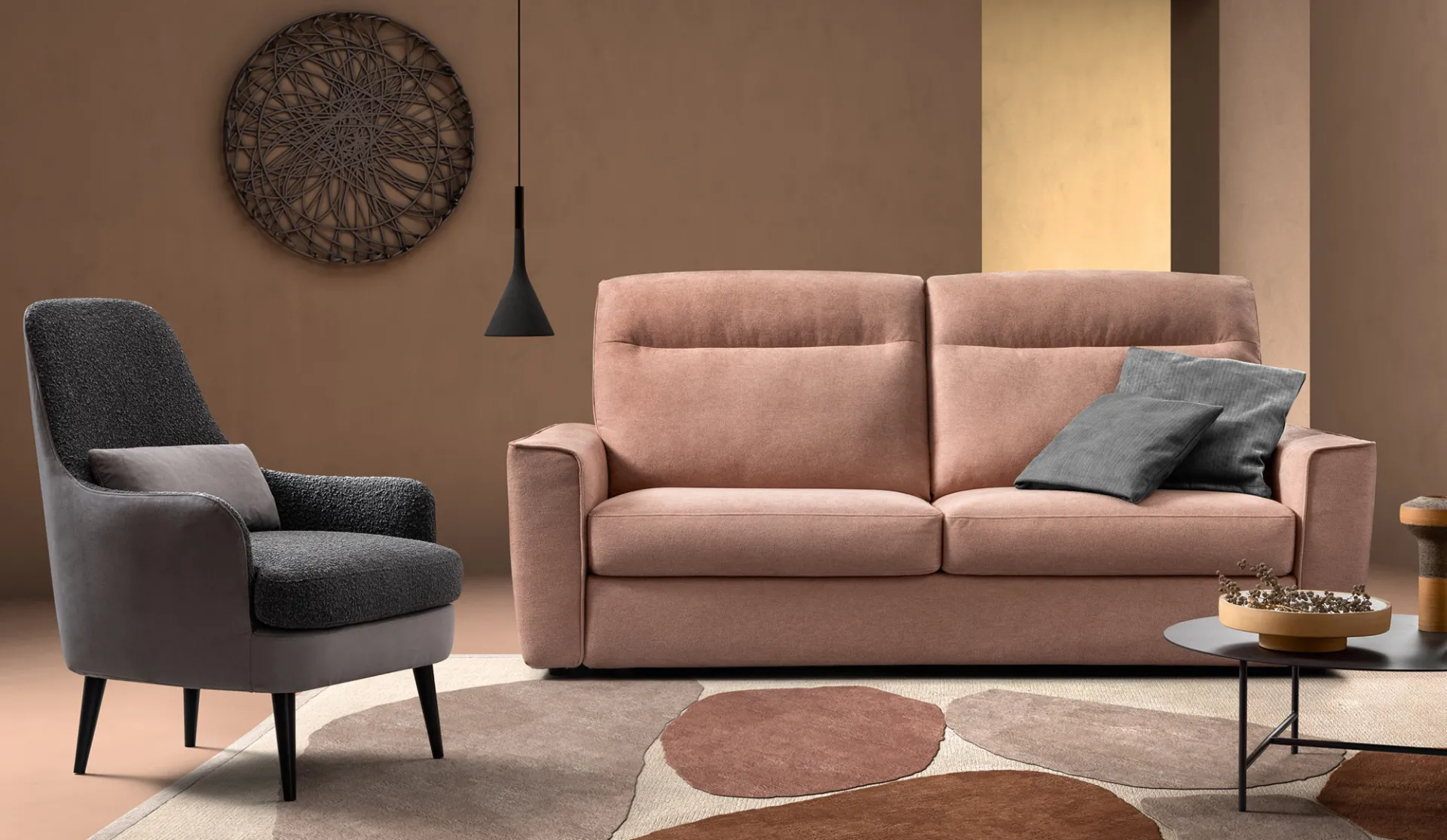 Divano Swing Slick Samoa due posti rosa cipria con poltroncina grigia