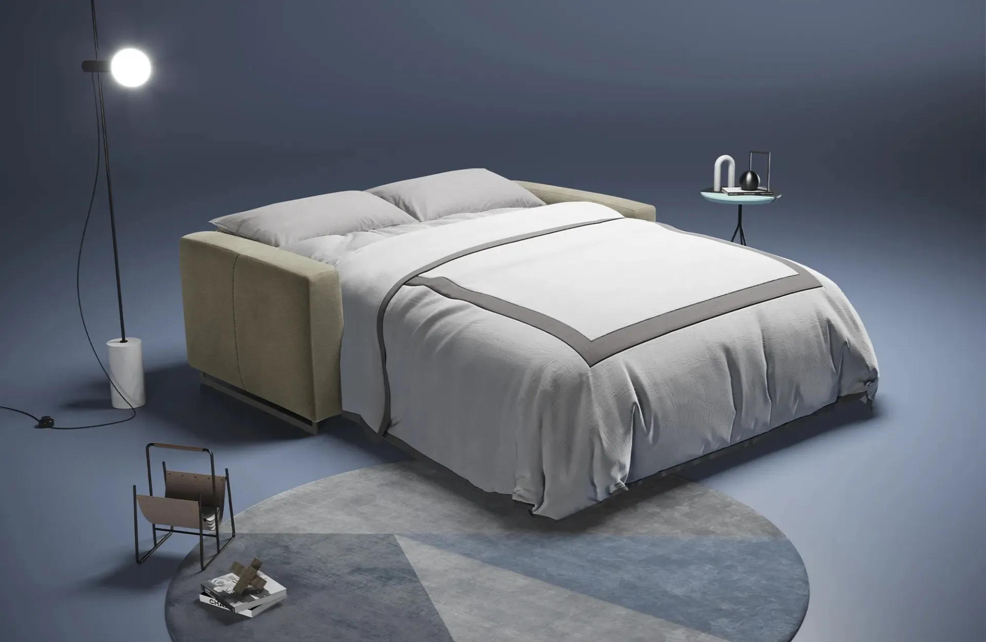 Divano letto Modular Plus Dienne aperto con lenzuola bianche, luce soffusa e tappeto blu