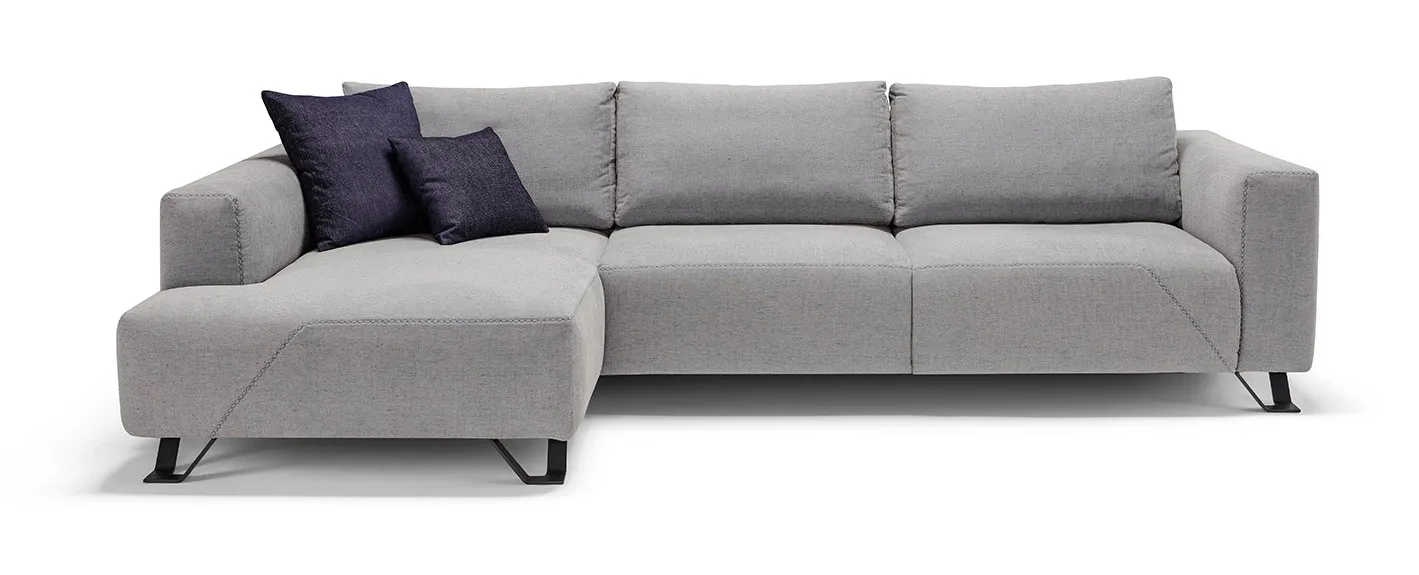 Divano letto Simple Dienne con chaise longue a sinistra e cucitura diagonale sul fianco