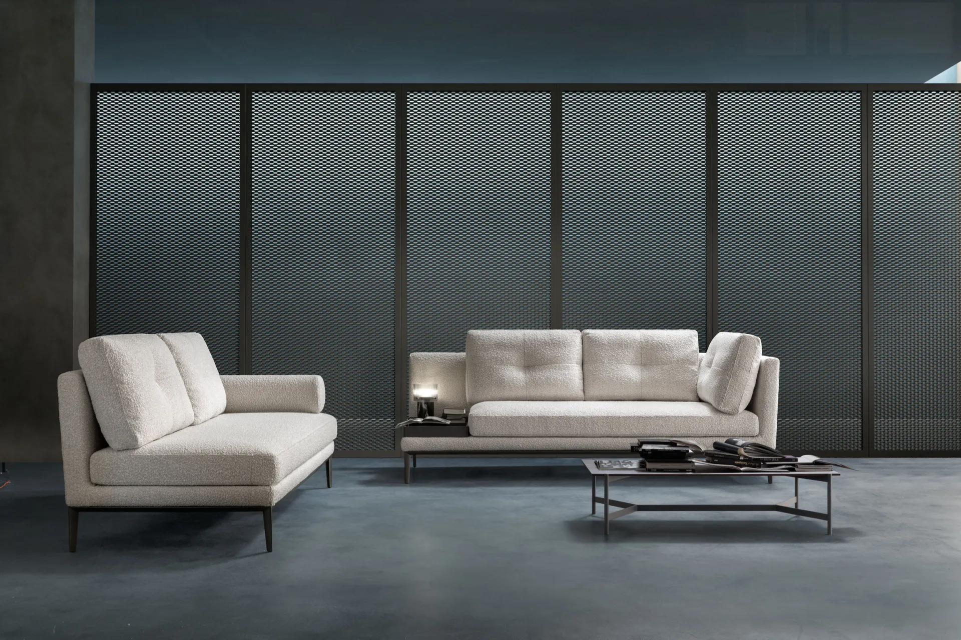 Divano componibile Nixon Samoa color panna con chaise longue e piano Jolie fra due elementi