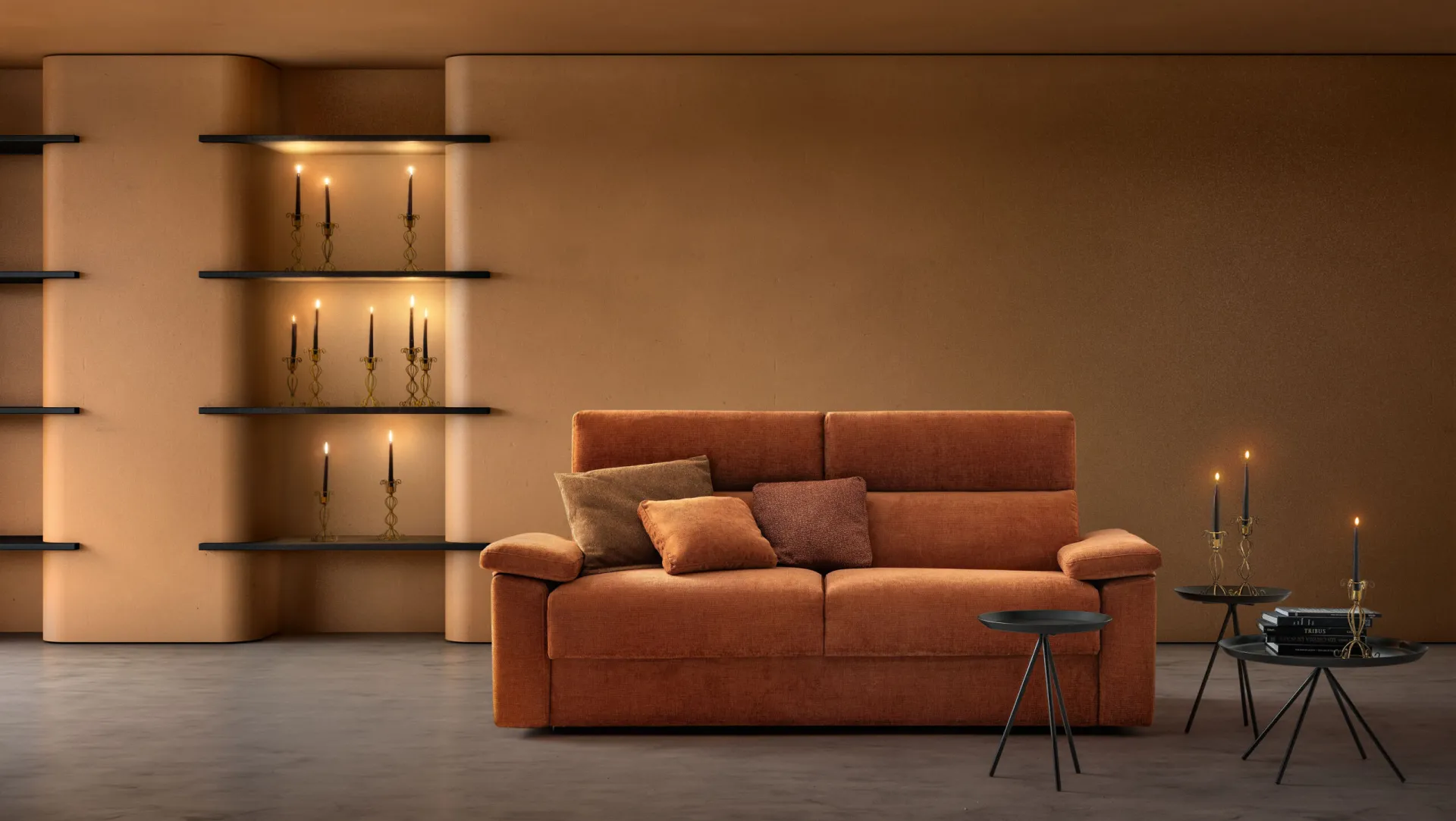 Divano letto Globe Samoa color ruggine a tre posti con poggiatesta