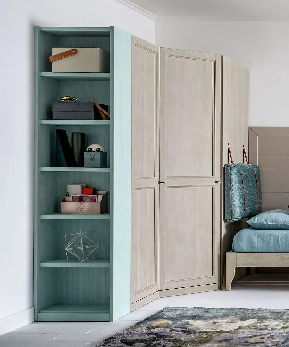 Armadio Everyday in massello con libreria Maia color anice, cameretta Slim Callesella