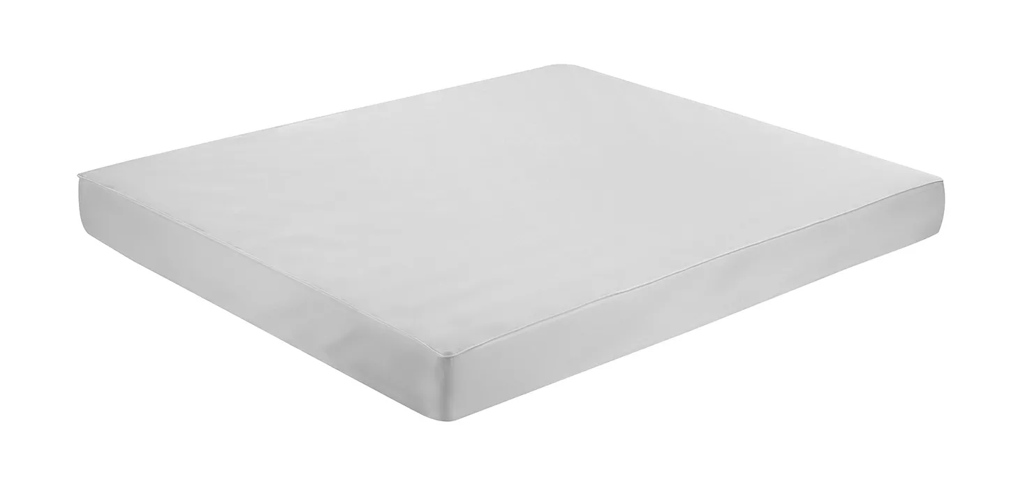 Coprimaterasso Spugna Impermeabile Magniflex bianco su un materasso