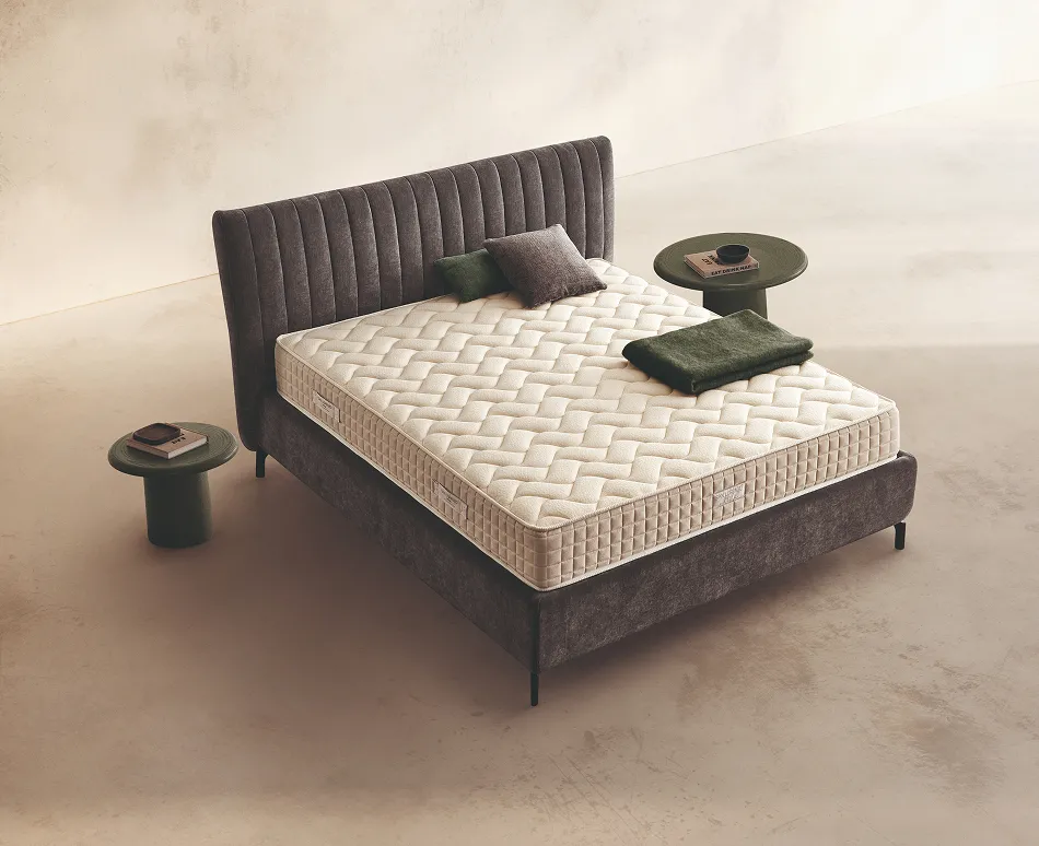 Materasso Relax Plus Mind 6.0 San Lorenzo sul letto imbottito Goccia in camera ambientata