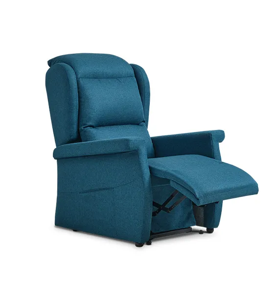 Poltrona relax Frida Aerre Divani blu petrolio con poggiapiedi aperto