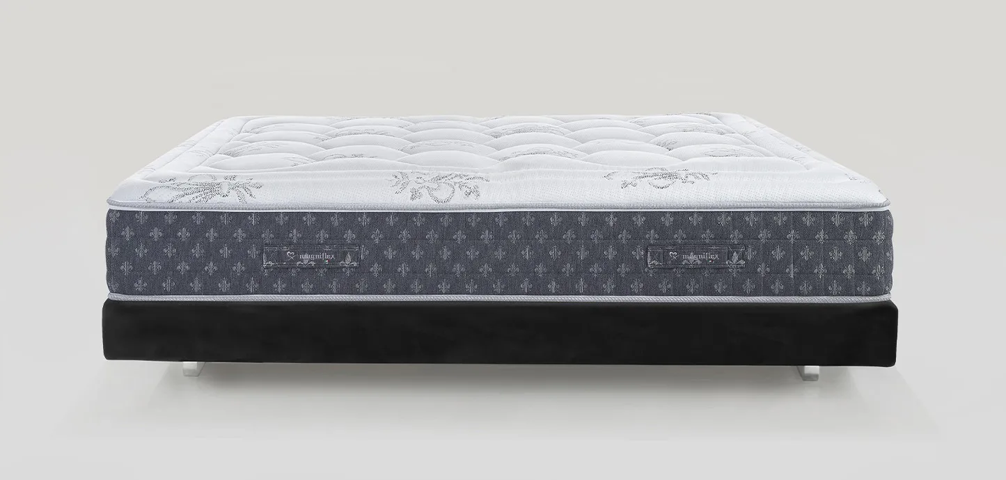 Materasso a molle Sonno Infinity Magniflex visto dal lato lungo
