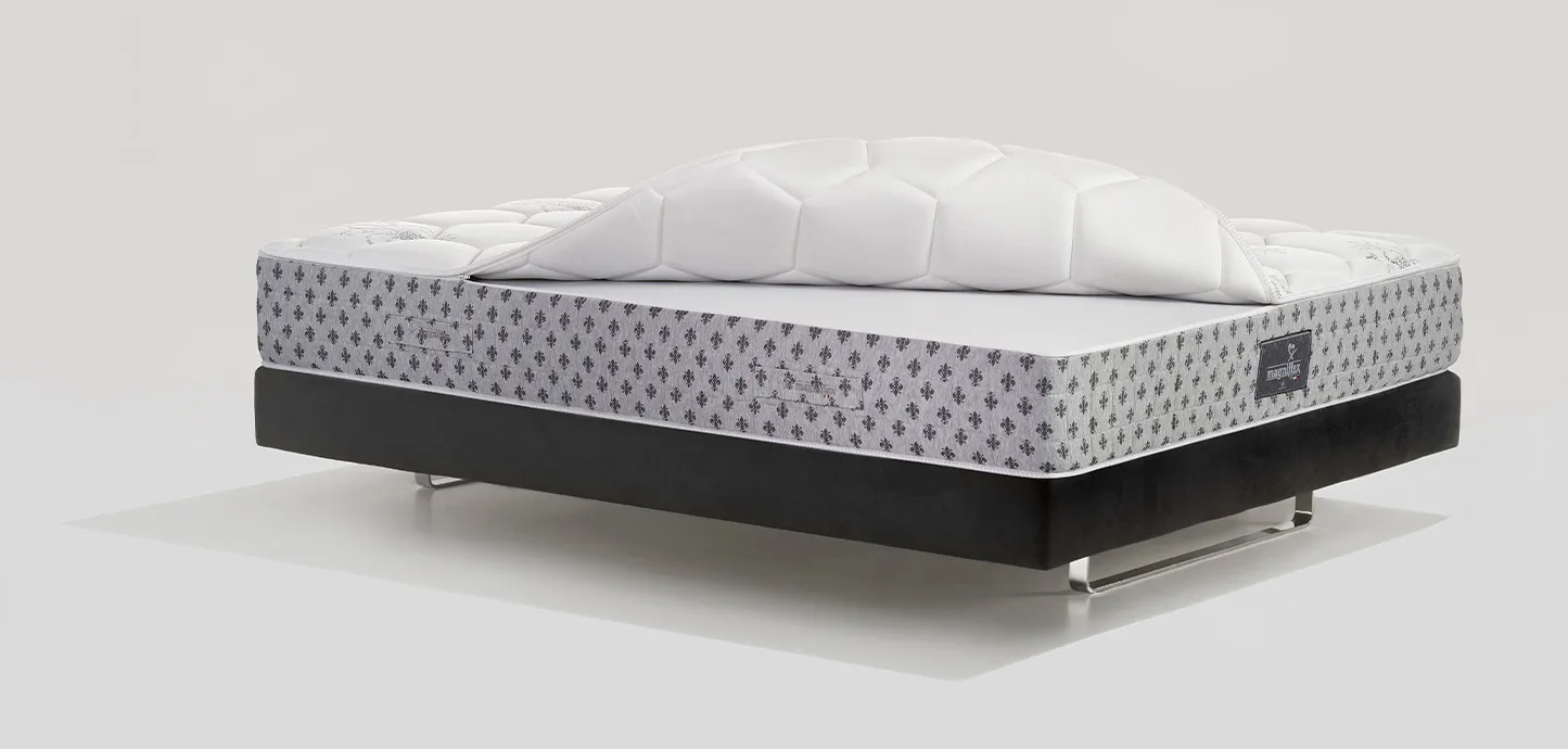 Materasso a molle Sonno Vital Magniflex con la parte superiore della fodera alzata