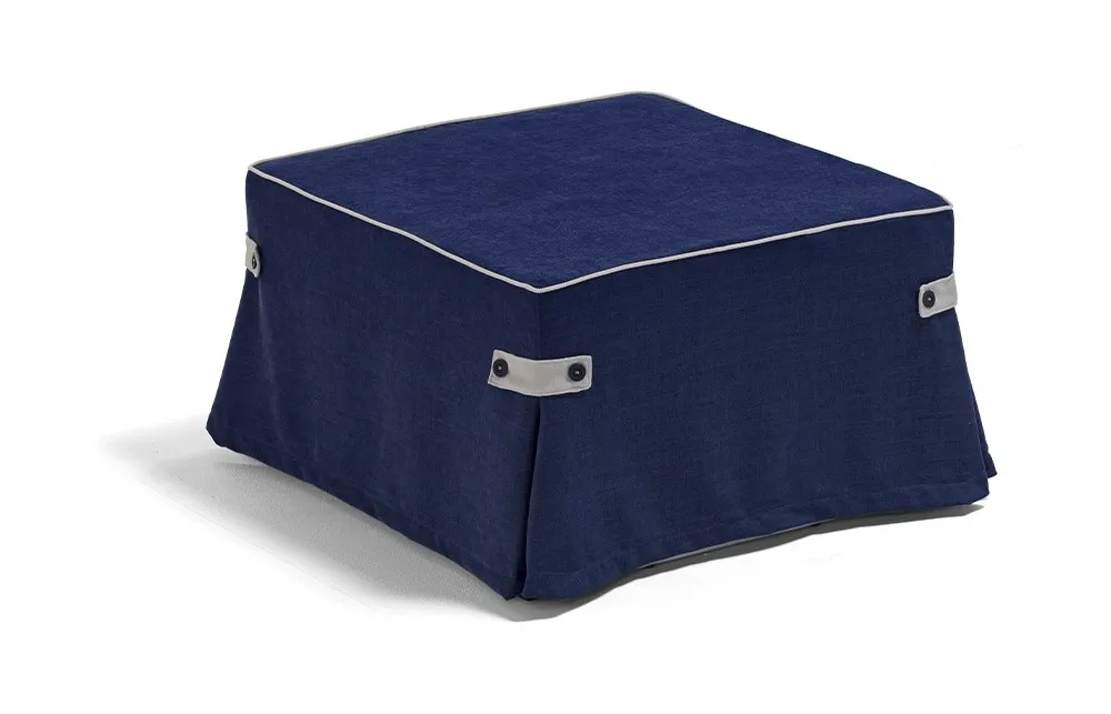 Pouf letto Chop Dienne blu con bordino bianco e passanti in tessuto